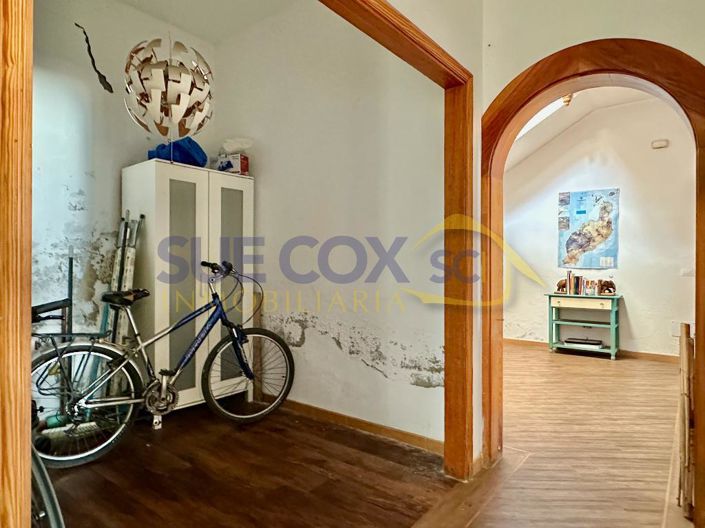 Image No.10-4 Bed House for sale