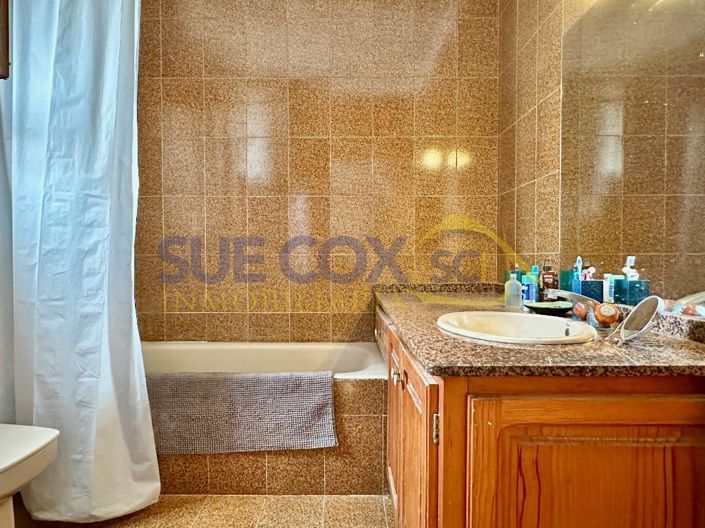 Image No.14-4 Bed House for sale