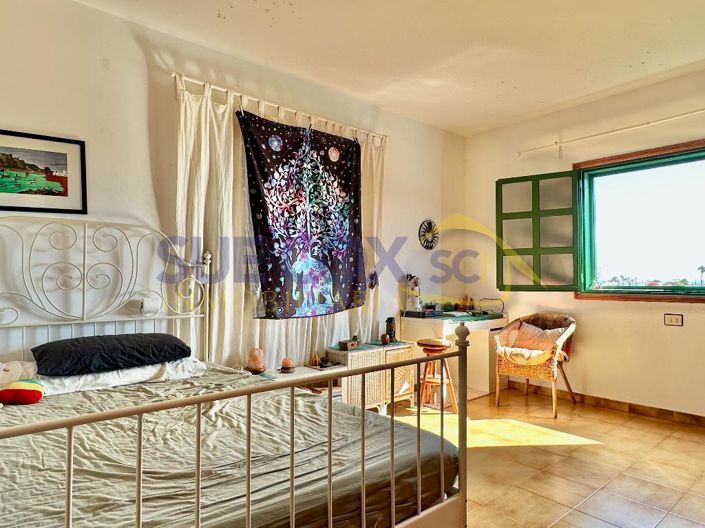 Image No.38-4 Bed House for sale