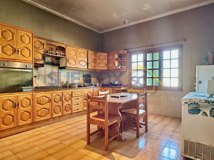 Image No.5-4 Bed House for sale