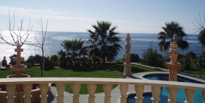 Image No.3-8 Bed Villa for sale