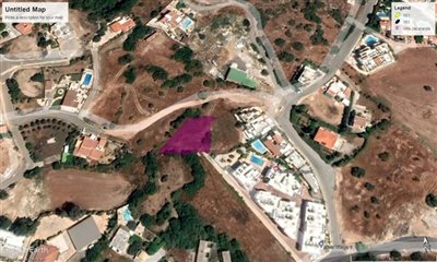Residential Land  For Sale  in  Neo Chorio
