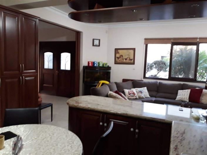 Image No.5-Villa de 6 chambres à vendre à Empa