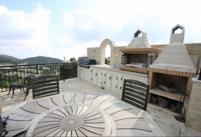 Image No.8-Villa de 4 chambres à vendre à Tsada