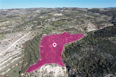 Agricultural zoned field, Mesa Chorio, Paphos