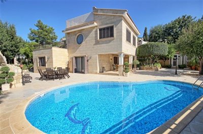 Detached Villa For Sale  in  Kamares