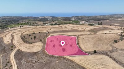 Residential Field in Kathikas, Paphos