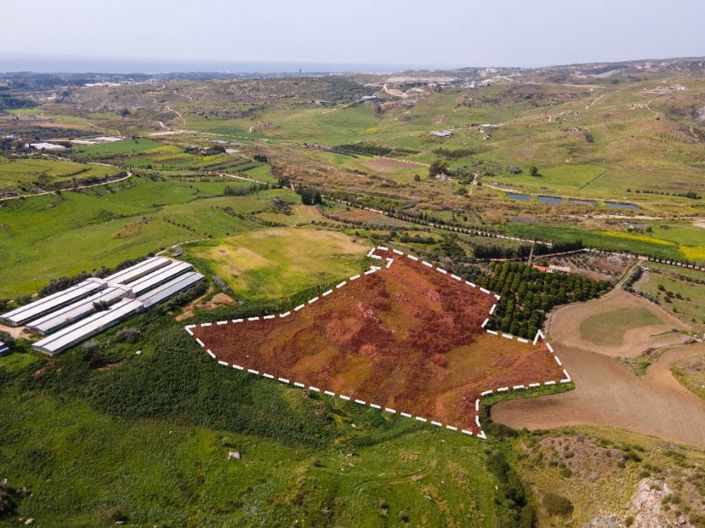 Image No.3-Terre à vendre à Agia Varvara 