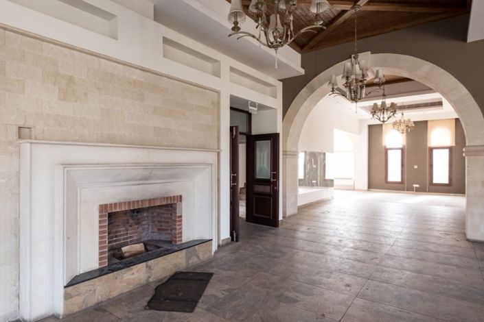 Image No.3-Commercial à vendre à Tombs of the Kings