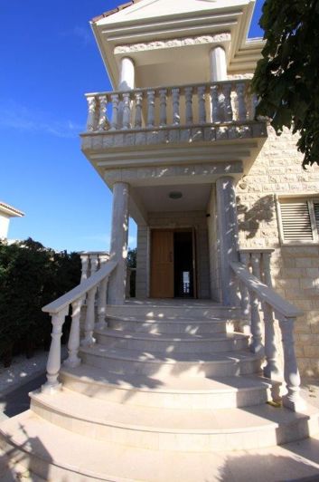 Image No.3-Villa de 4 chambres à vendre à Neon Chorion