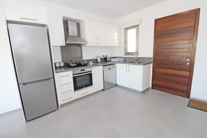 Image No.9-2 Bed Townhouse for sale