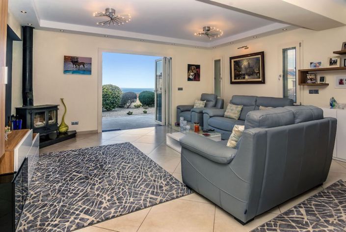 Image No.4-4 Bed Villa for sale