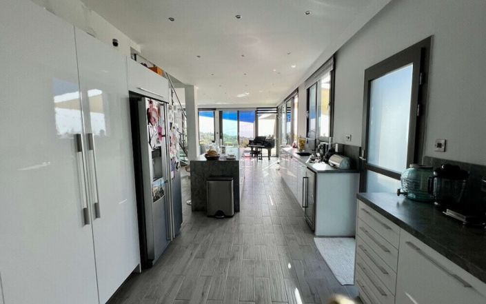 Image No.3-4 Bed Villa for sale