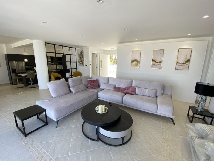 Image No.6-Villa de 5 chambres à vendre à Kathikas