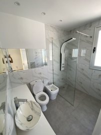 Detached Villa For Sale  in  Kathikas