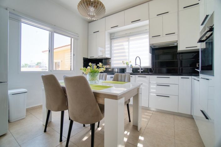 Image No.9-Appartement de 2 chambres à vendre à Kato Paphos