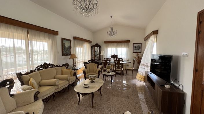 Image No.3-3 Bed Villa for sale