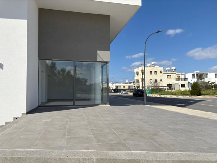 Image No.4-Commercial à vendre à Kato Paphos