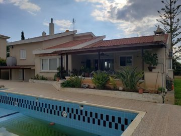 Detached Villa For Sale  in  Select Location