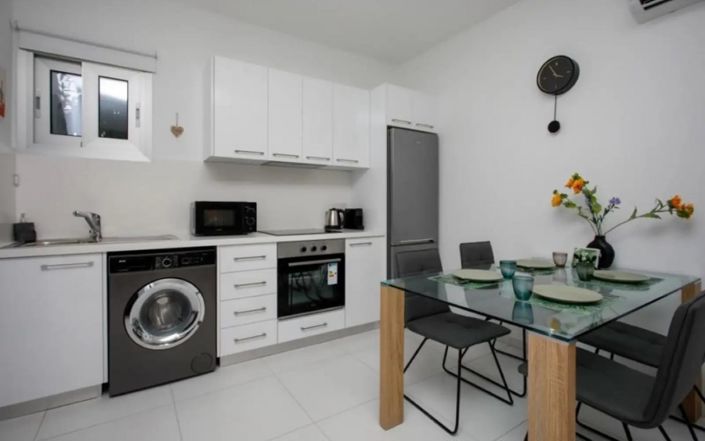 Image No.5-Appartement de 1 chambre à vendre à Tombs of the Kings