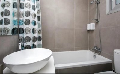 Apartment For Sale  in  Tombs of the Kings