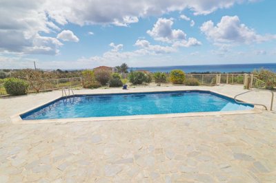 Detached Villa For Sale  in  Sea Caves