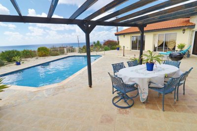 Detached Villa For Sale  in  Sea Caves