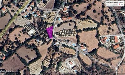 Residential Land  For Sale  in  Polemi