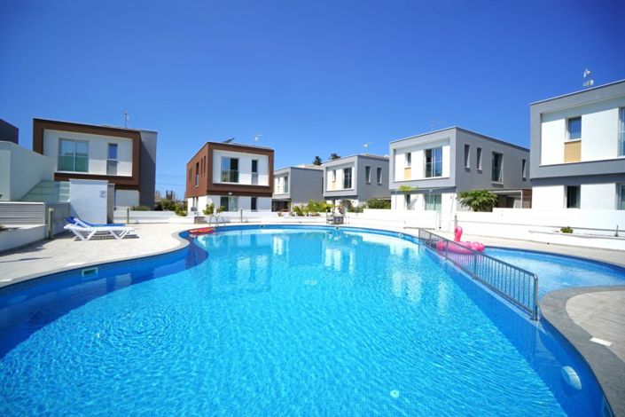 Image No.2-Villa de 3 chambres à vendre à Kato Paphos