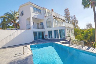 Detached Villa For Sale  in  Coral Bay