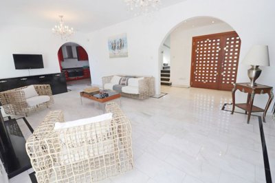 Detached Villa For Sale  in  Coral Bay