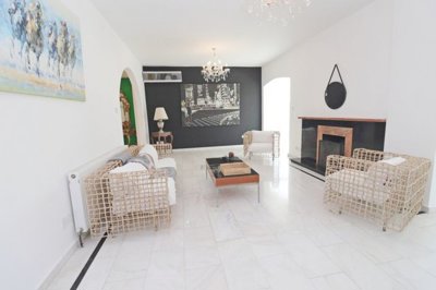 Detached Villa For Sale  in  Coral Bay