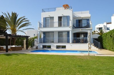 1 - Chlorakas, Villa