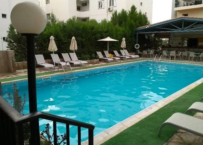 Image No.3-Commercial à vendre à Kato Paphos