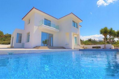 Detached Villa For Sale  in  Select Location