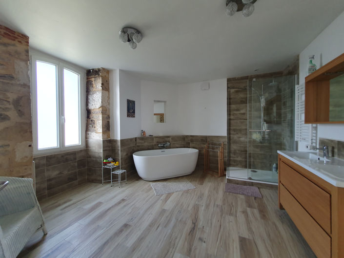 Image No.5-Maison de 13 chambres à vendre à Trémolat