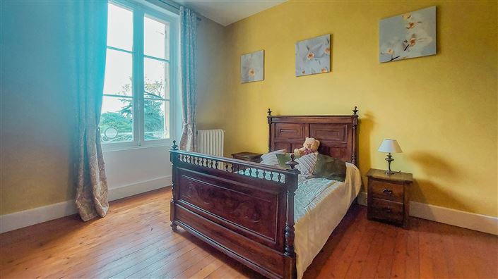 Image No.14-7 Bed House for sale