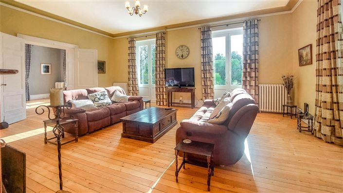 Image No.4-7 Bed House for sale