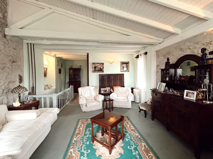 Image No.2-3 Bed House for sale