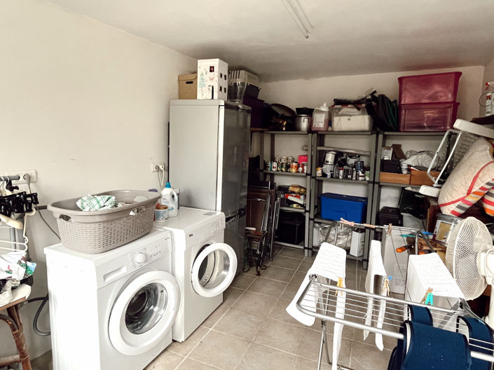 Image No.20-3 Bed House for sale