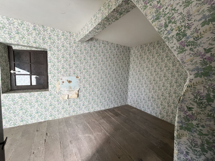 Image No.8-5 Bed House for sale