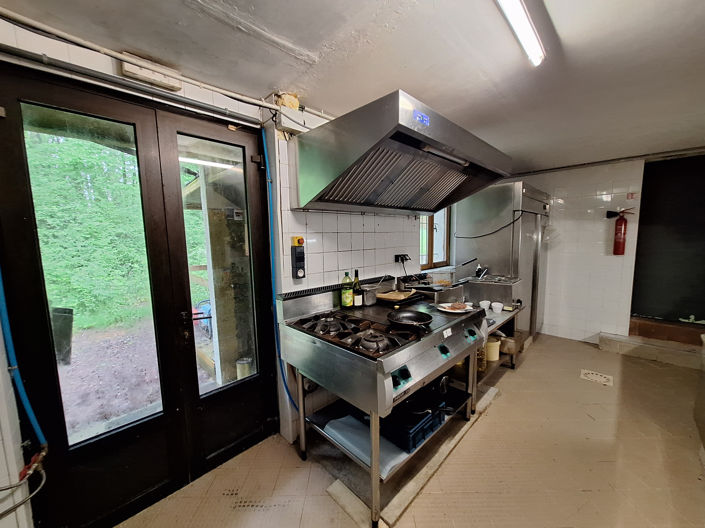 Image No.13-10 Bed House for sale