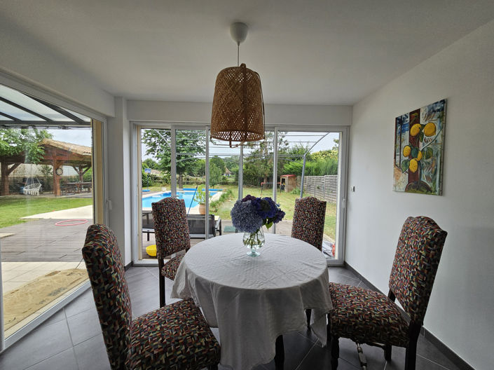 Image No.10-Maison de 4 chambres à vendre à Cours-de-Pile