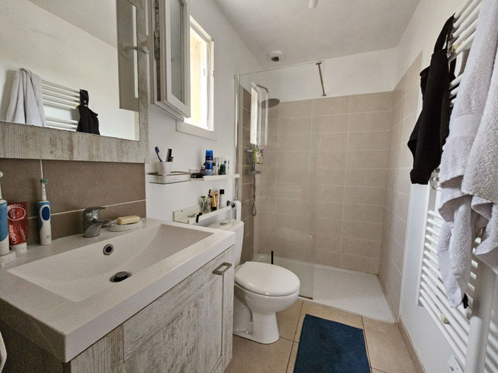 Image No.13-Maison de 4 chambres à vendre à Cours-de-Pile