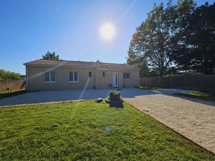 Image No.3-Maison de 4 chambres à vendre à Cours-de-Pile