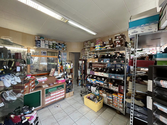 Image No.17-4 Bed House for sale