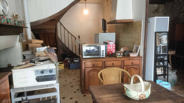 Image No.2-Maison de 2 chambres à vendre à Dordogne