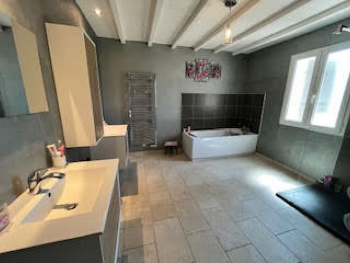 Image No.20-Maison de 4 chambres à vendre à Lavergne