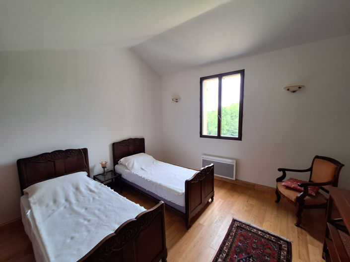 Image No.8-4 Bed House for sale