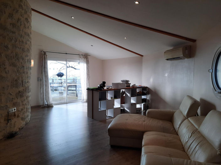 Image No.10-1 Bed House for sale